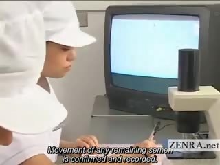 Subtitled eşikli heleý, ýalaňaç erkek japan gondon laboratory el bilen işlemek research